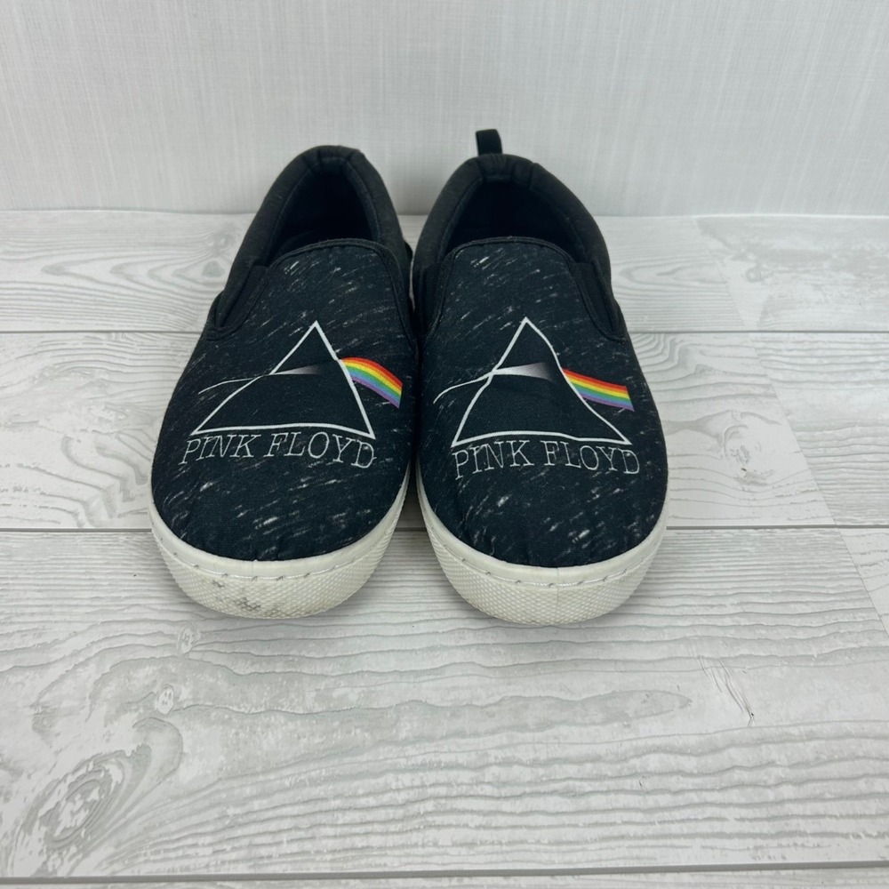 Pink Floyd Slip-On Shoes Size 7 Black Canvas Casual Sneakers Men's‎ or women's - Picture 2 of 9